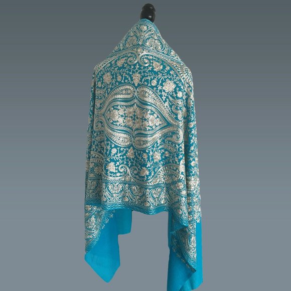 Pashmina shawl, women travel wrap, Scarves and Wraps, Lightweight shoulder wrap - Picture 3 of 10
